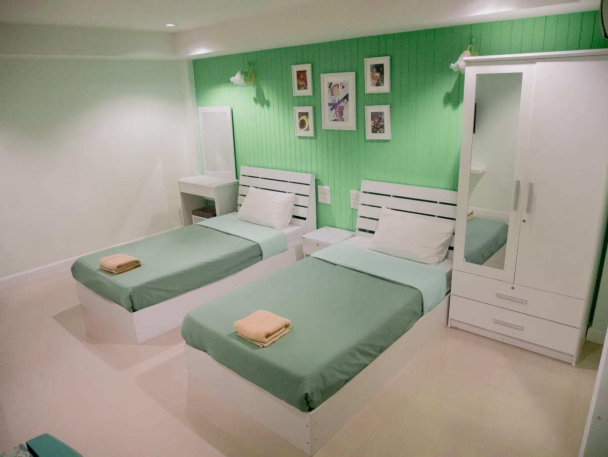 Uj Apartment Bangsaen Buitenkant foto